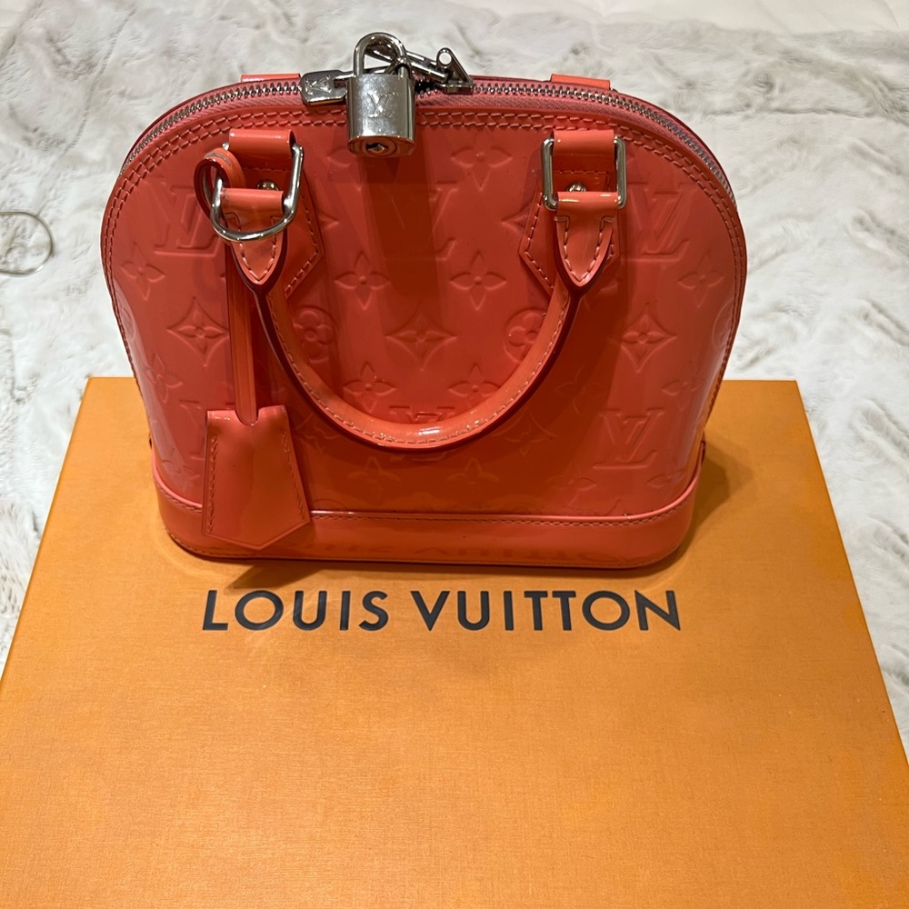 Louis Vuitton Alma BB in rare color - Picture 3 of 13